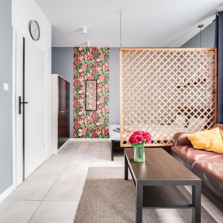 Monkey Apartment ~ 700M Main Square ~ Self Check-In 24H Wroclaw Ngoại thất bức ảnh