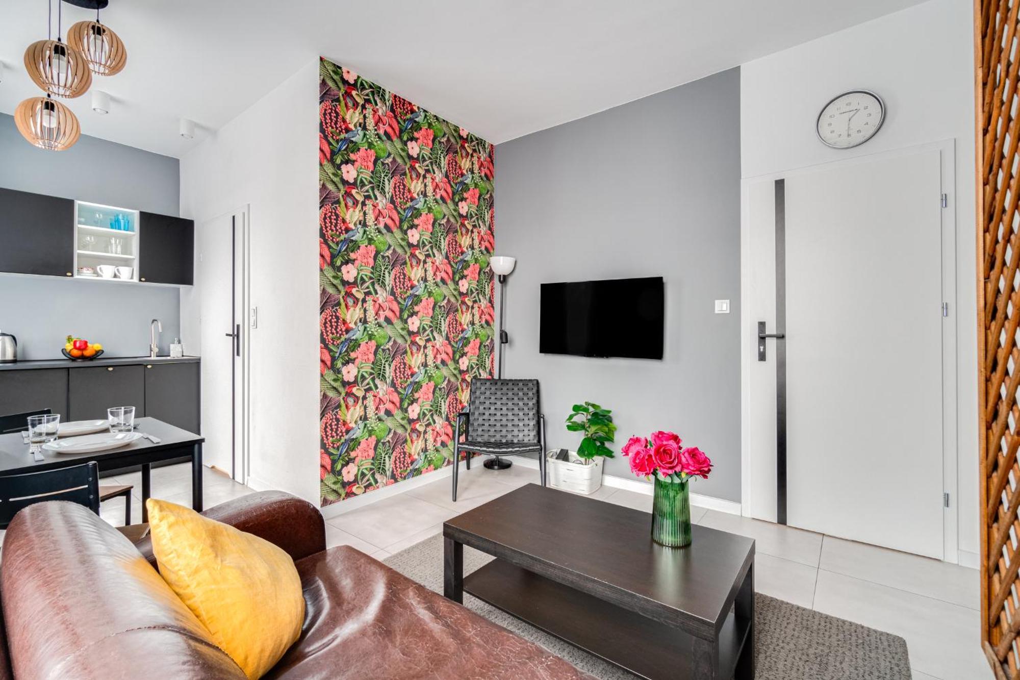 Monkey Apartment ~ 700M Main Square ~ Self Check-In 24H Wroclaw Ngoại thất bức ảnh